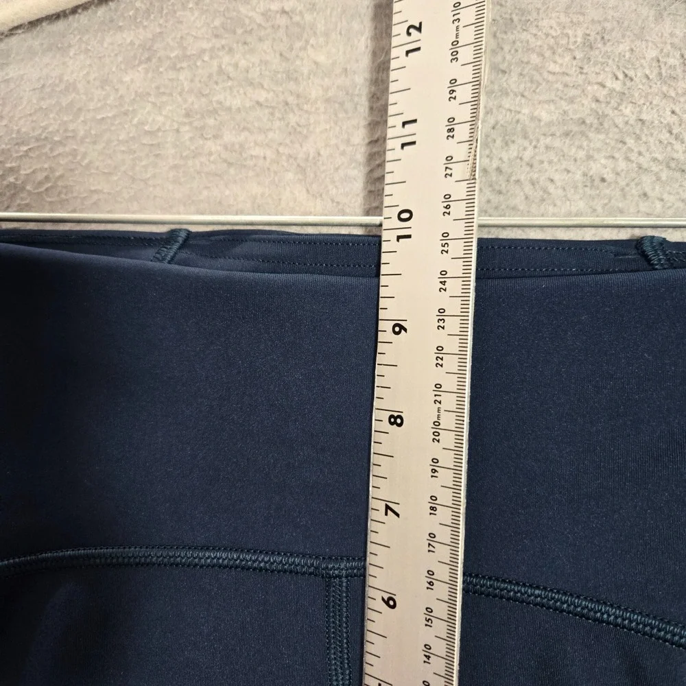 Lululemon Women Activewear Pants 6 Blue Train Time Crop‎ Leggings 18 in Inseam